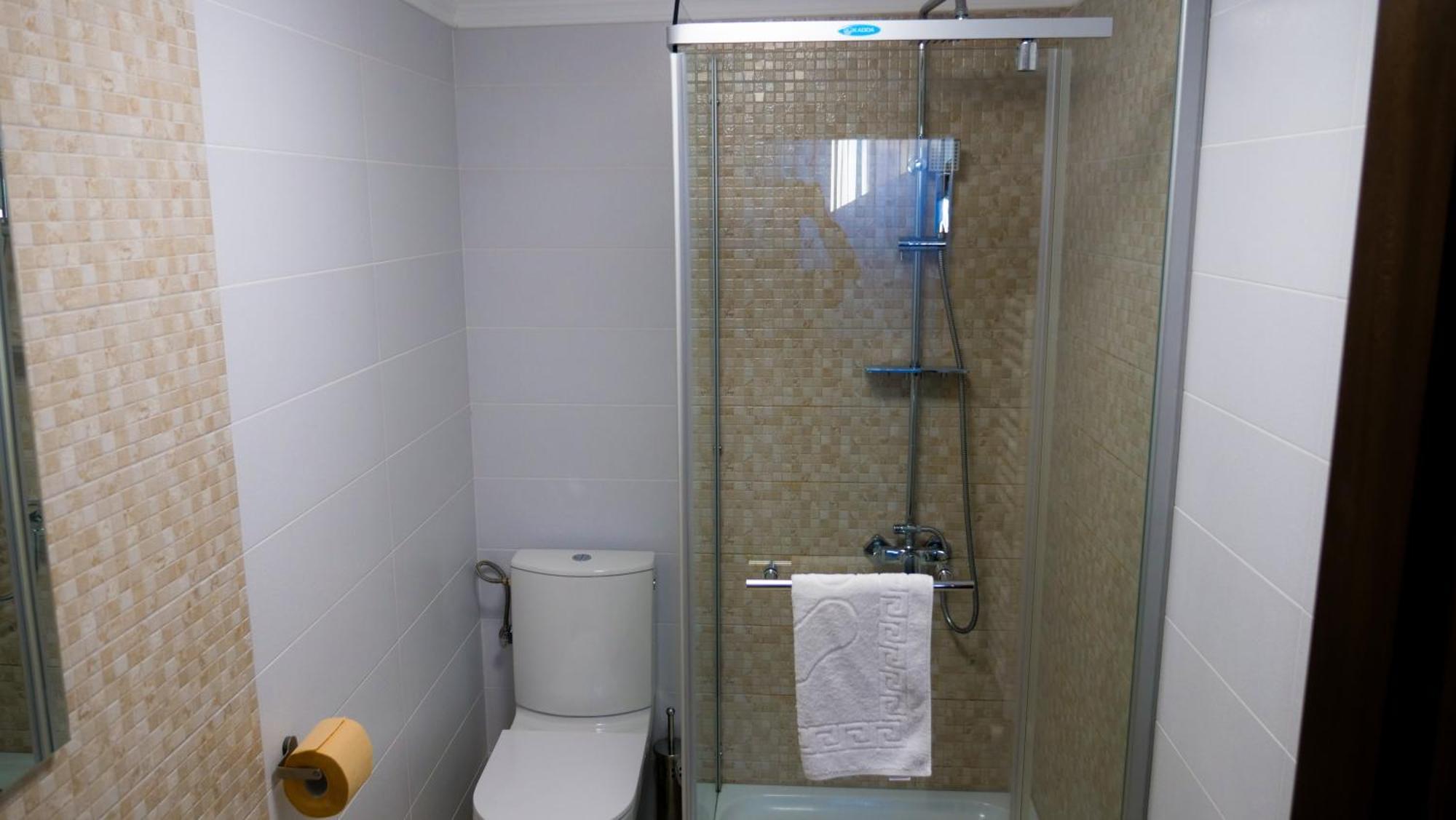 Casa Ambientt Hotel Curtea De Arges Luaran gambar