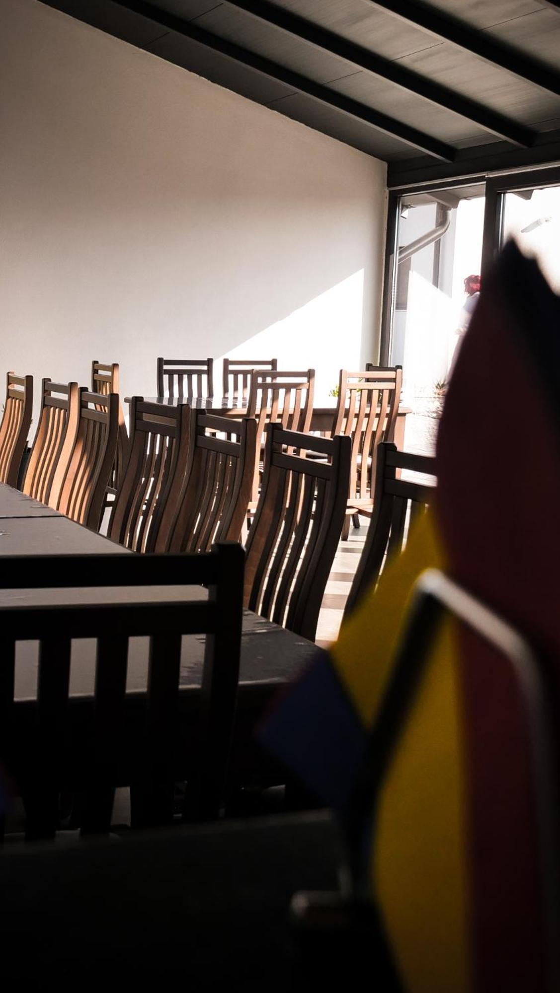 Casa Ambientt Hotel Curtea De Arges Luaran gambar